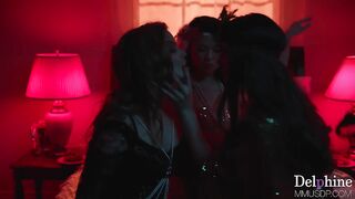 24 11 2022 Alyx Star, Lulu Chu And Venessa Vega – Misbehave