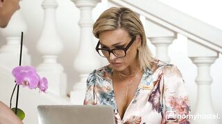 Aubrey Black – Banging The Hostel Owner 21 07 2022