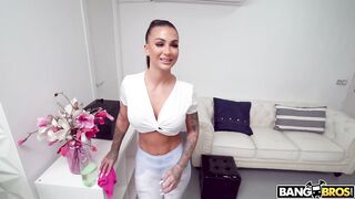 Susy Isn’t A Normal Maid – Susy Gala